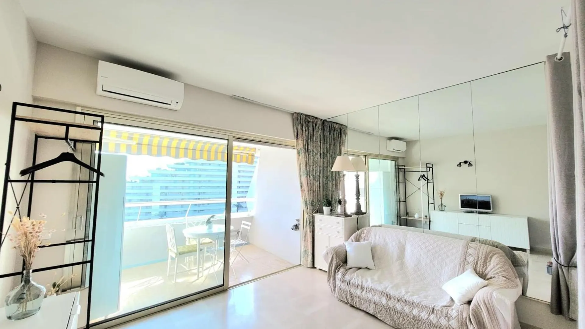Lovely Studio In Marina Baie Des Anges Villeneuve-Loubet 0*,  France
